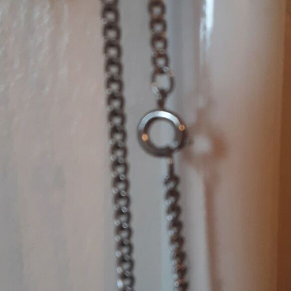 VINTAGE SILVER TONE LAYERED NECKLACE - Picture 5 of 5